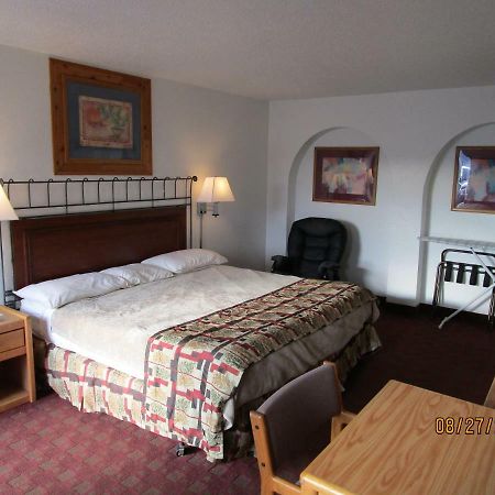 North Country Inn & Suites Mandan Eksteriør billede