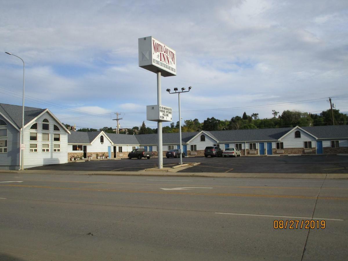 North Country Inn & Suites Mandan Eksteriør billede