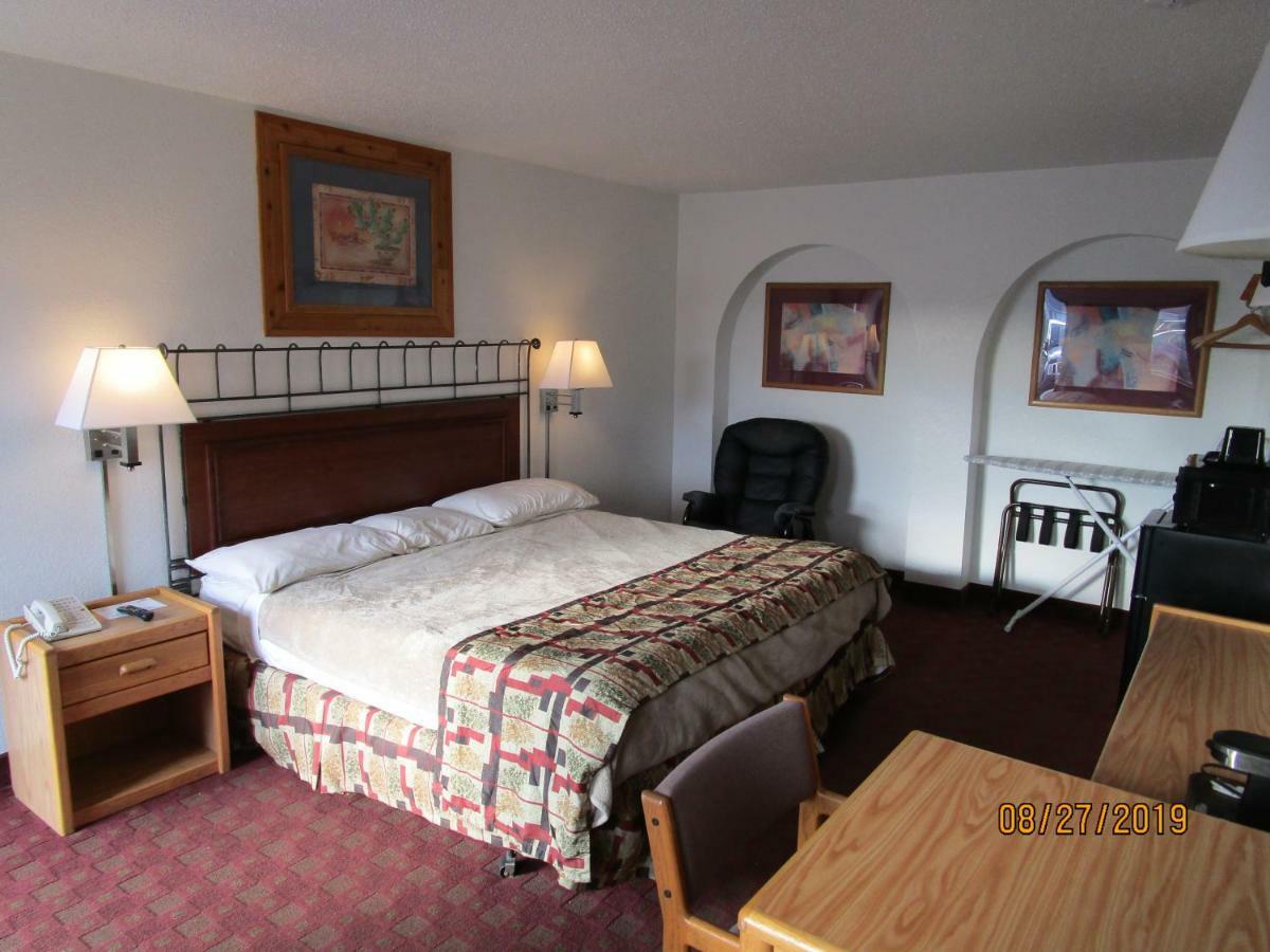 North Country Inn & Suites Mandan Eksteriør billede
